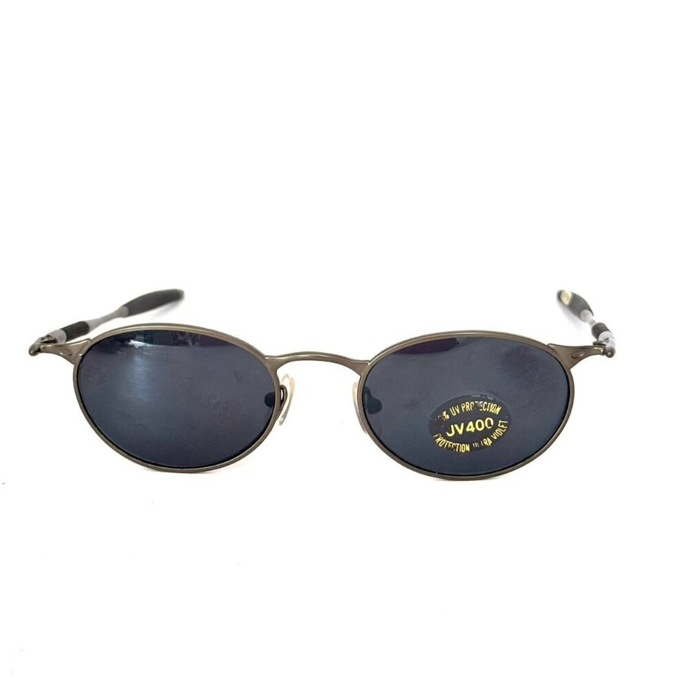 NWT Vintage dark silver round metal sunglasses size 50mm-20mm-135mm